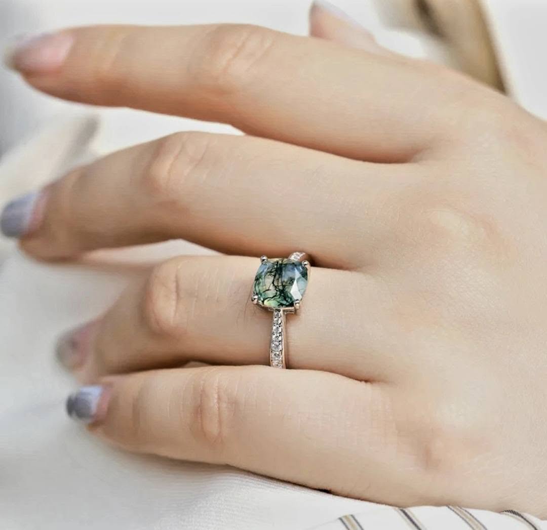 Retro / Vintage 8x8mm natural MOSS AGATE CZ Solitaire Ring, 925s Silver, size ( 49, 52, 54 )