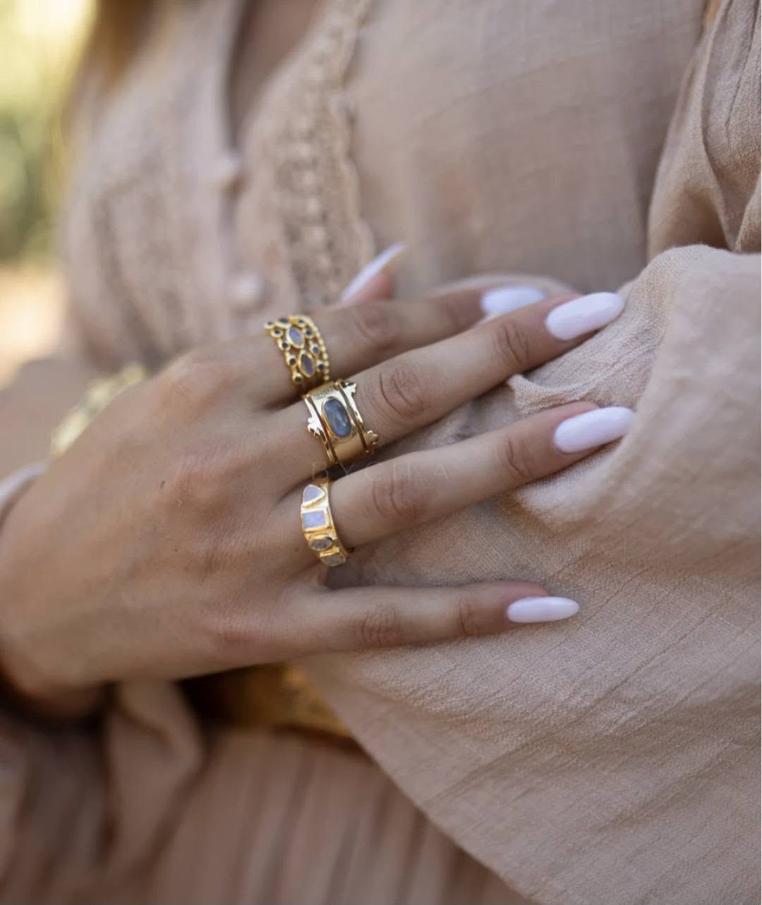 Håndlaget, Designring " LOLI " med Moonstone 18K Gold Electroplated
