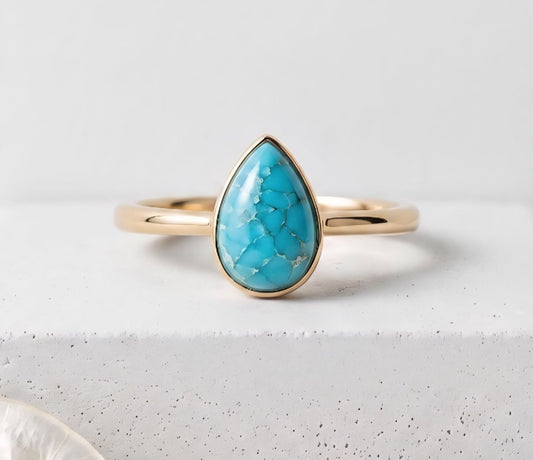 New Mareshia "Solitaire" enstens 8x6mm natural Turquiose Stone Ring, Gold Vermeil ( 925s Silver )