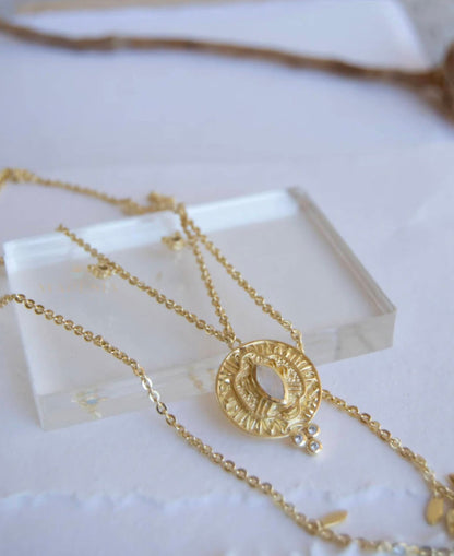 MARESHIA Designkjede Medallion m/ Labradorite, Moonstone og Zirkoner, 18K Goldfilled