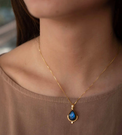 MARESHIA Designkjede Labradorite, 18K Goldplated over Sterling Silver