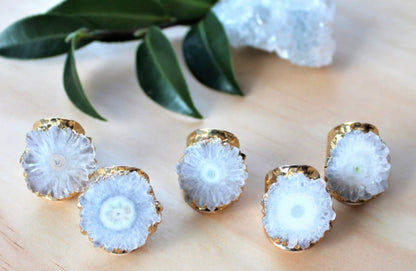 Fashion Ring natural Solar Hvit Quartz, Gold Electroplated, Justerbar