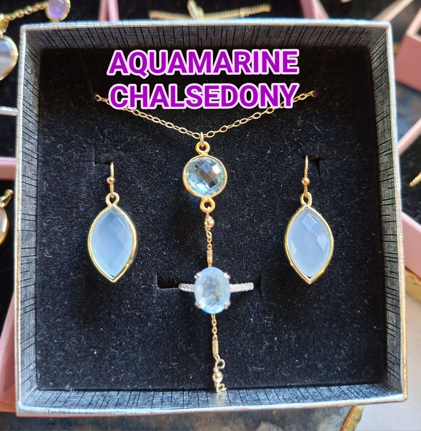 Summersale / Aquamarine - Topaz - Chalsedony Smykkesett ( Kjede, 925s Ring, Øredobber )