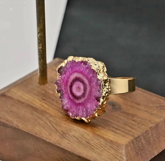 New Pink AGATE Solar Quartz Fashion Ring, Justerbar - Gold Electroplated