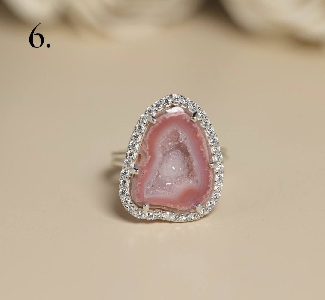 Unike og vakre AGATE Geode Druzy Ring | Sterling Silver, CZ Halo, Adjustable, Geode Size - 21x17mm
