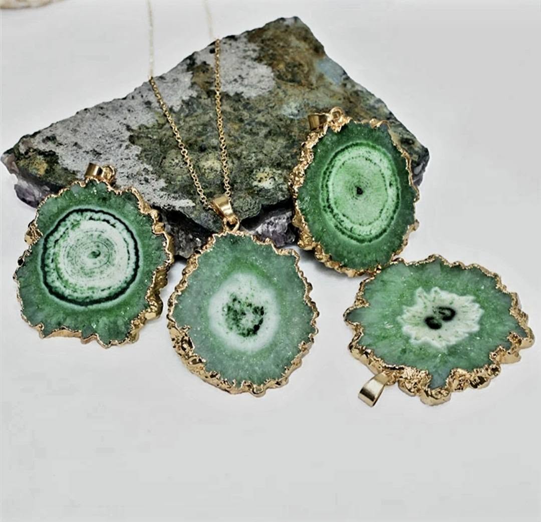 Fashion natural Green Solar Quartz Necklace , Gold Electroplated