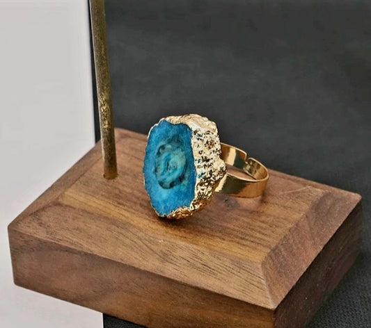 New Aqua Blue AGATE Solar Quartz Fashion Ring, Justerbar - Gold Electroplated