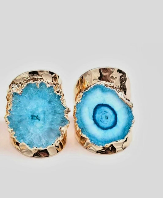 Fashion Ring natural Solar Blue Quartz, Gold Electroplated, Justerbar