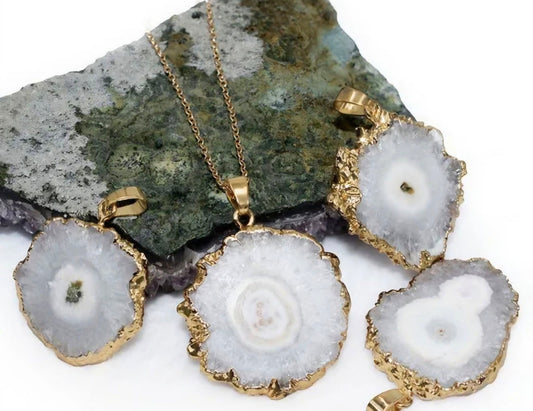 Fashion natural White Solar Quartz Necklace , Gold Electroplated