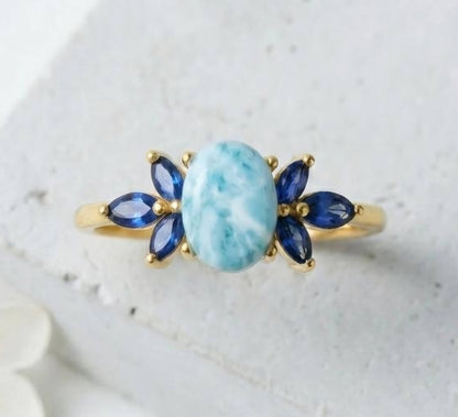 Ny og vakker Art Deco ( 14k Gold over Sterling Silver) Sunstone, Larimar and Sapphire Gold Plated Ring, Marquise Blue Gemstones