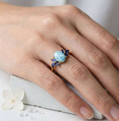 Ny og vakker Art Deco ( 14k Gold over Sterling Silver) Sunstone, Larimar and Sapphire Gold Plated Ring, Marquise Blue Gemstones