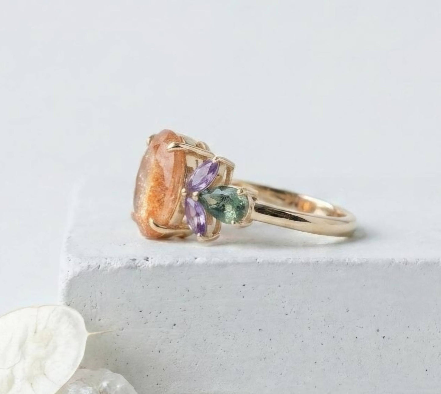 Ny og vakker Art Deco ( 14k Gold over Sterling Silver) Sunstone, Moss Agate & Amethyst Gold Ring Nature Inspired