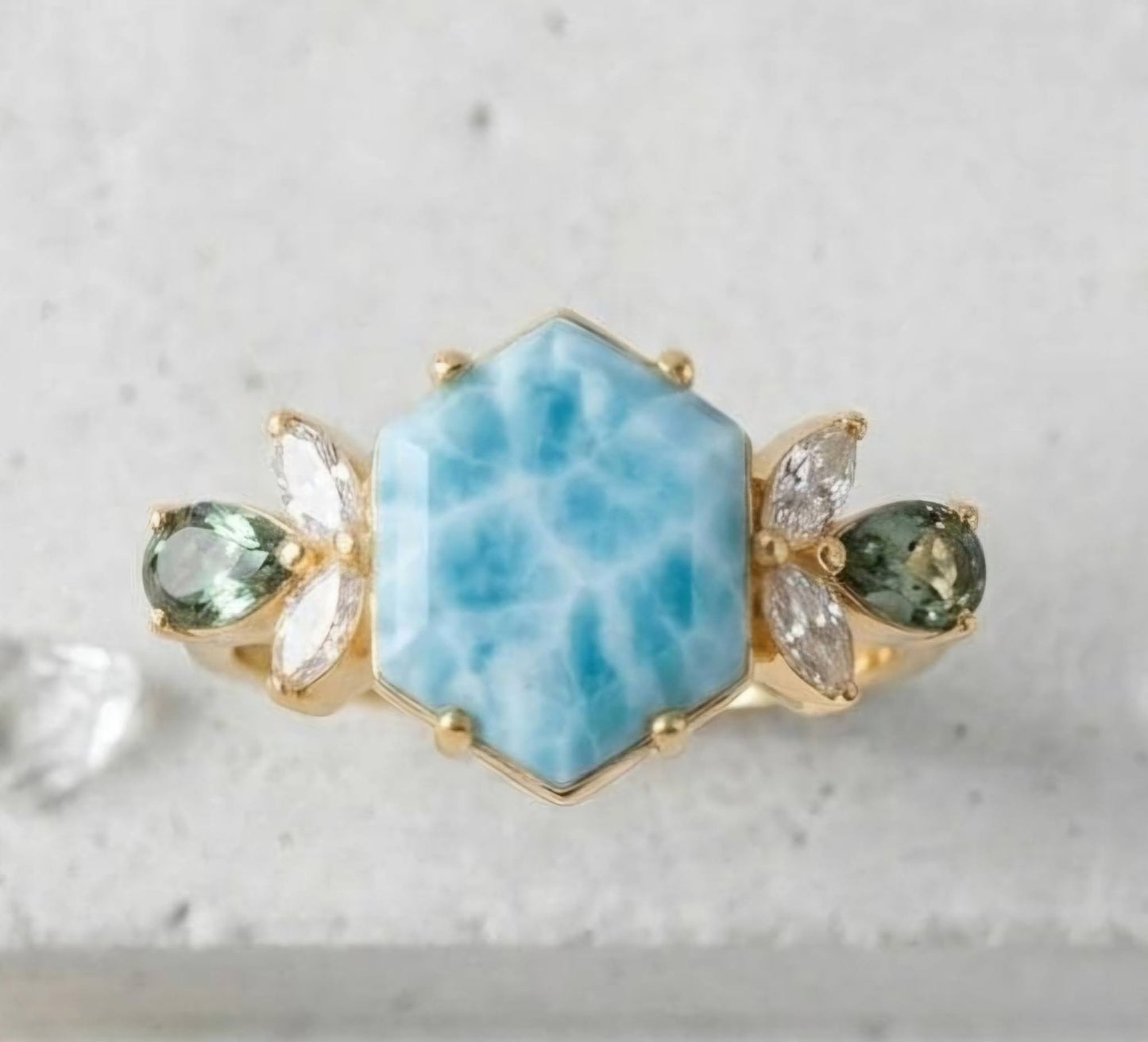 Ny og vakker Art Deco ( 14k Gold over Sterling Silver) Hexagon Larimar Ring, Gold Mermaid Core, Teal Sapphire &amp; Marquise Diamond Cluster