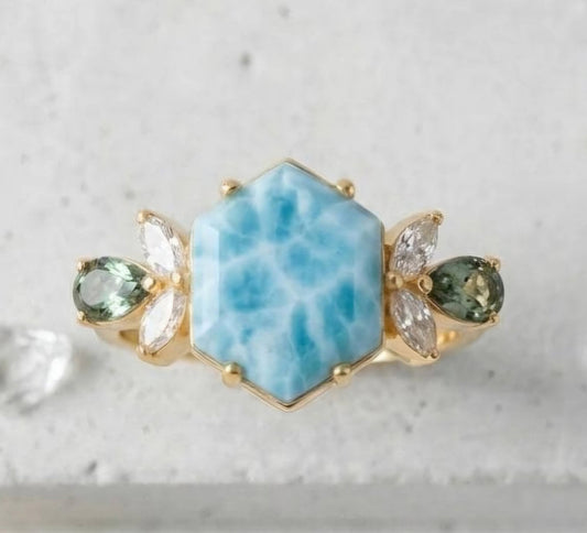 Ny og vakker Art Deco ( 14k Gold over Sterling Silver) Hexagon Larimar Ring, Gold Mermaid Core, Teal Sapphire &amp; Marquise Diamond Cluster