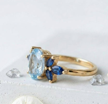 Ny og vakker Art Deco ( 14k Gold over Sterling Silver) Marquise Sapphire Cluster Ring with Oval Light Blue TOPAZ ( Lab Created )