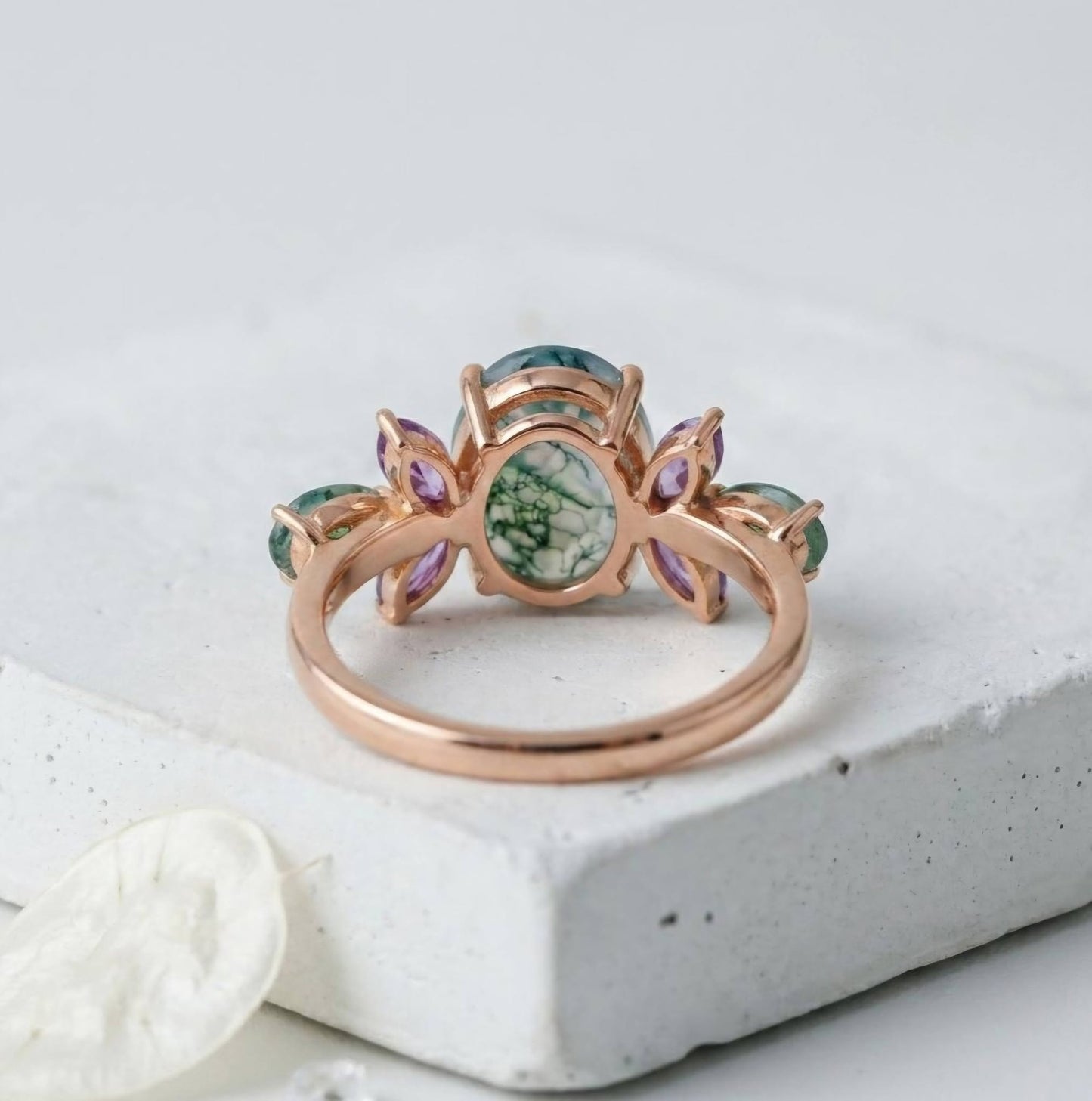 Ny og vakker Art Deco ( 14k Rose Gold over Sterling Silver) with natural Forest Fairy Moss Agate Ring w/ purple Sapphire stones ( Lab Created)