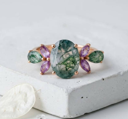 Ny og vakker Art Deco ( 14k Rose Gold over Sterling Silver) with natural Forest Fairy Moss Agate Ring w/ purple Sapphire stones ( Lab Created)