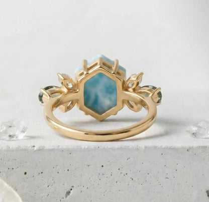 Ny og vakker Art Deco ( 14k Gold over Sterling Silver) Hexagon Larimar Ring, Gold Mermaid Core, Teal Sapphire &amp; Marquise Diamond Cluster