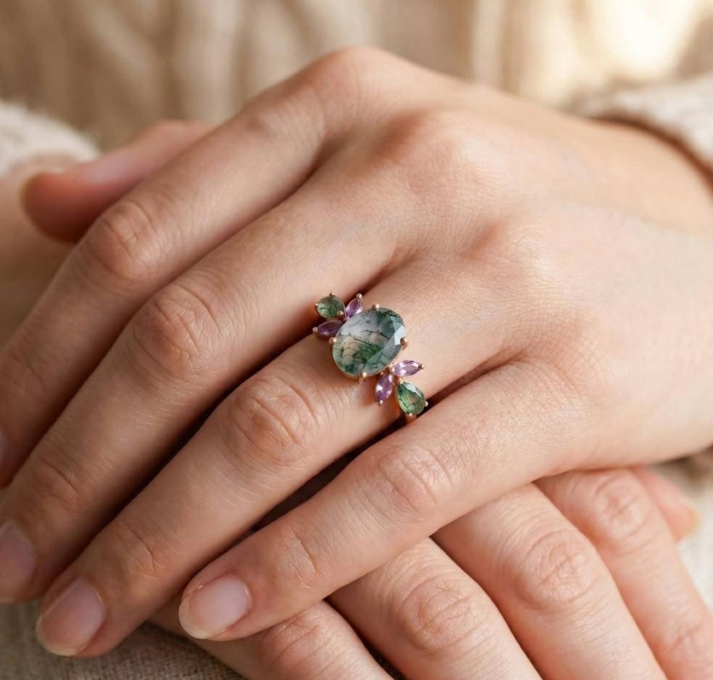 Ny og vakker Art Deco ( 14k Rose Gold over Sterling Silver) with natural Forest Fairy Moss Agate Ring w/ purple Sapphire stones ( Lab Created)