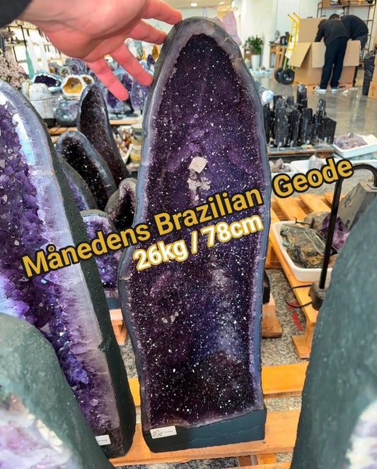 Månedens Utvalget / AMETYST GEODE - Inntil 40% OFF + Fri Frakt - 78x25cm - 28Kg mined in Brazil