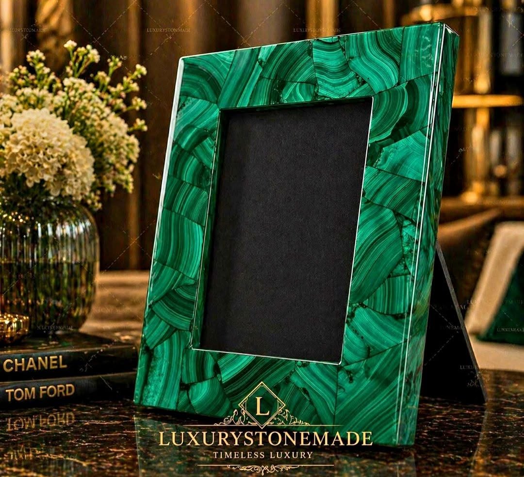 New - handmade Exclusive Picture Frame in natural Malachite Stone, 20x15ramme ( 10x15 Photo )