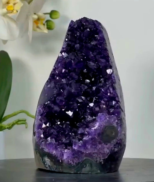 Amethyst Crystal Geode – Deep Purple Mineral for Home Decor, Self Standing Amethyst,| CBP1233, 17x9,5cm