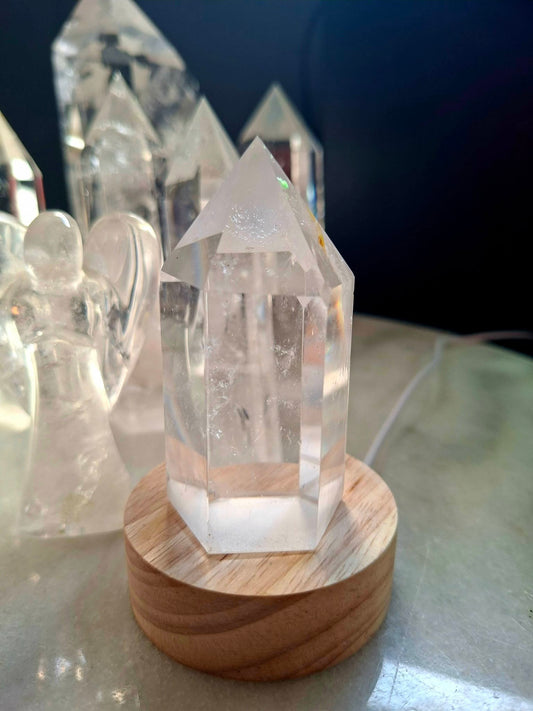 Brazilian Spiritual Clear Quartz High Quality Tower , ca. 5 -6 cm - 150 gram, small