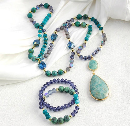 Nye Bohemian Green Amazonite - African Turquoise Design Smykkesett, Single Row Langt MALA Kjede og Dual Flexible armbånd