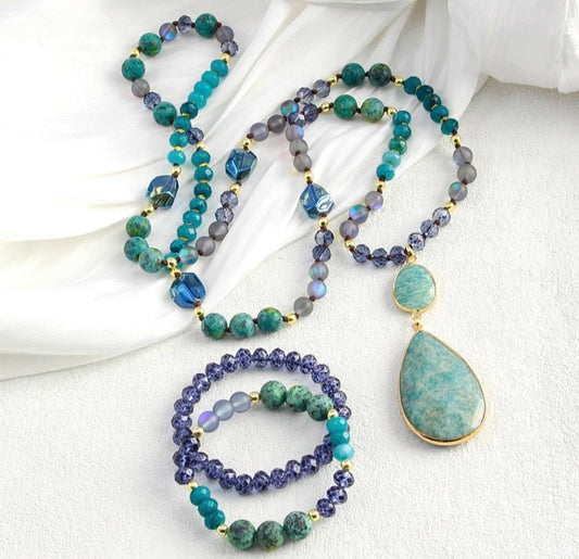 Nye Bohemian Green Amazonite - African Turquoise Design Smykkesett, Single Row Langt MALA Kjede og Dual Flexible armbånd