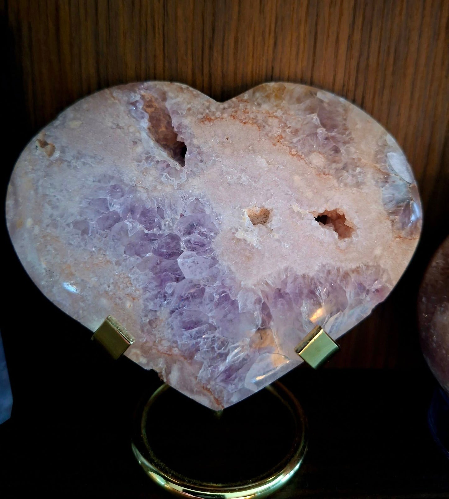 Statement Flower Agate with Amethyst Heart, 245gram , ca 11x8cm inkl. stand
