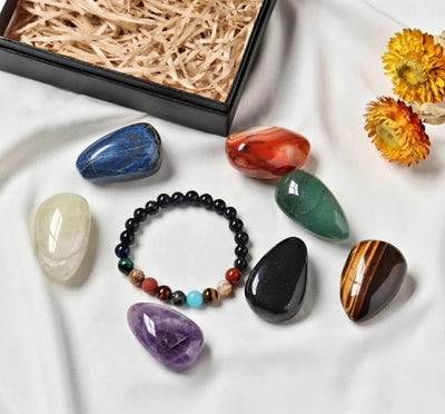 Nytt Chakra Sett med 7 store palmstones i eggform inkl. Chakra armbÅnd...