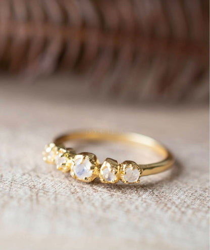 Cila model " Livy " - håndlaget, Designring med Moonstone, 18K Gold Electroplated