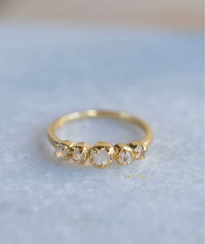 Cila model " Livy " - håndlaget, Designring med Moonstone, 18K Gold Electroplated