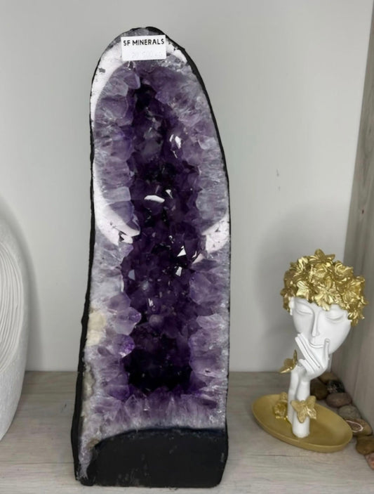 MÅNEDENS UTVALGTE / HIGH QUALITY PREMIUM BRAZILIAN AMETYST GEODE - Inntil 40% OFF + Fri Frakt - 20kg , 51x20x18cm Høy - store spisser