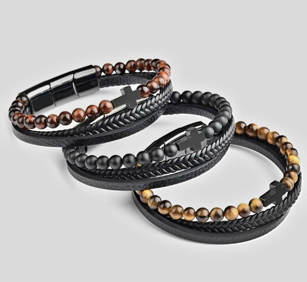Nye, lekre Lavasten armbånd med skinn ...Triple Row m/kors i Hematitt, justerbare ledd