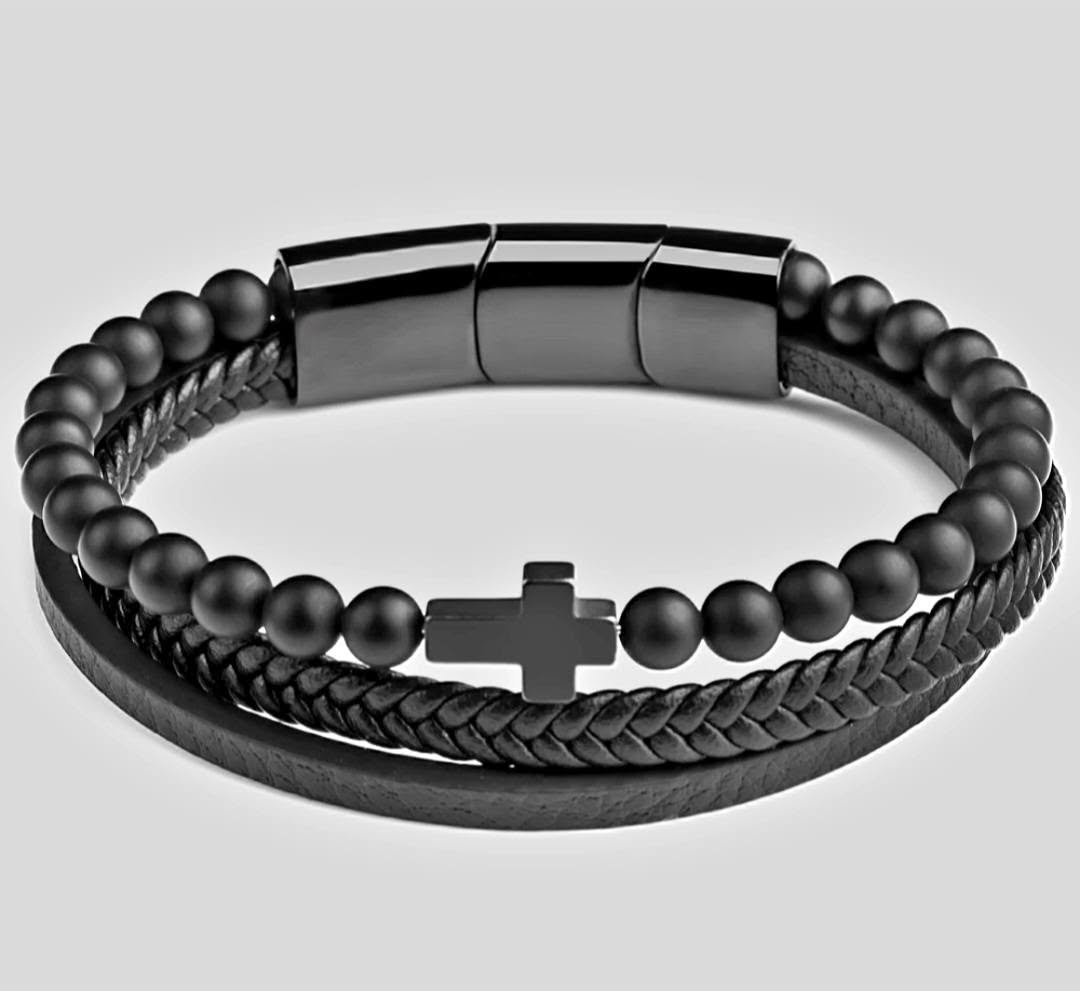 Nye, lekre Sort Obsidian armbånd med skinn ...Triple Row m/kors i Hematitt, justerbare ledd