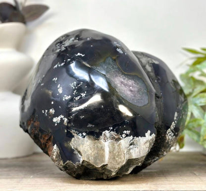 XL Natural Artiga Uruguay Amethyst Geode with Agate Shell, STGE0054, 8kg - 26x20x15cm