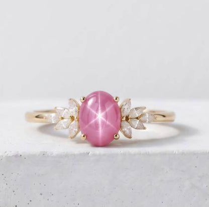 Ny og vakker Art Deco ( 14k Gold over Sterling Silver) Marquise Sapphire Cluster Ring with Oval Star RUBY ( Lab Created )