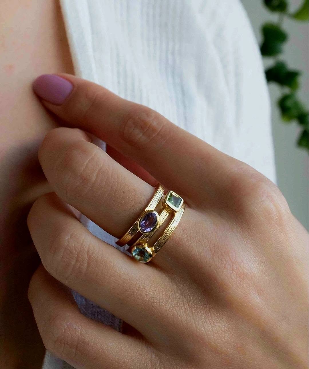 New and beautiful Cila "JOYNE" Designring,& Gold Plated 18K - Ametyst, Peridot, Blue Topaz Hydro ( Lab Created )