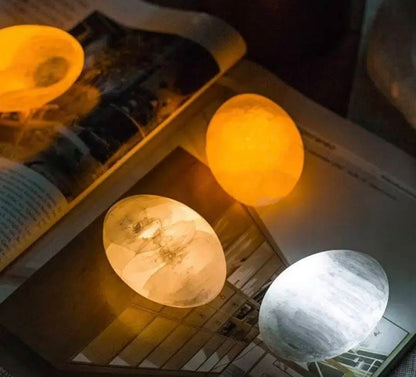 Selenitt Lampe i EGG Design, oppladbar USB Medium 8cm