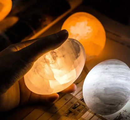 Selenitt Lampe i EGG Design, oppladbar USB Medium 8cm