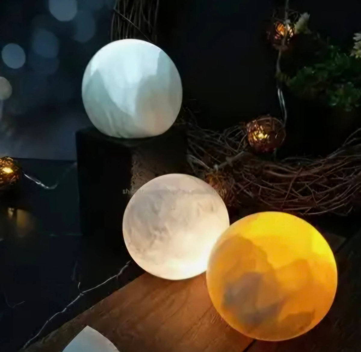 Selenitt Lampe i MOON - Kule Design, 10cm - oppladbar - USB
