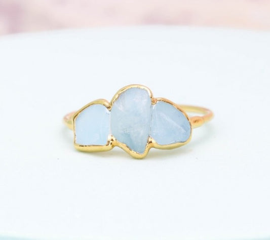 Ny, hÅndlaget rustik RÅ Aquamarine 3 Stone Rosegull Ring