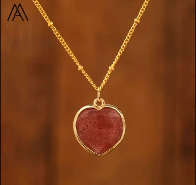 Small Hearts Designkjede 16x16mm - Gold Electroplated -  Red Strawberry Quartz