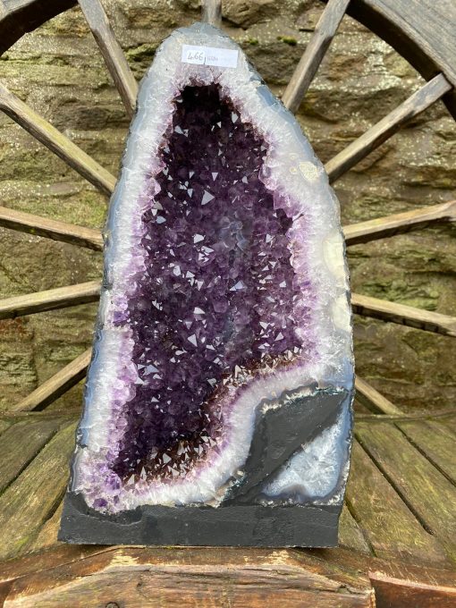 Amethyst Crystal Geode 466 Premium Queen Grade 16.52kg – H40xW23xD19cm