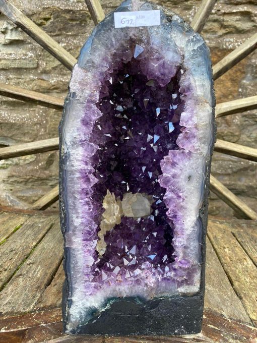 Amethyst Crystal Geode 672 Premium Queen Grade 14.51kg H35xW19xD22cm