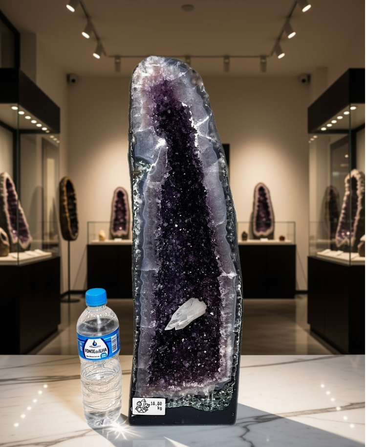 MÅNEDENS UTVALGTE / HIGH QUALITY PREMIUM BRAZILIAN AMETYST GEODE - Inntil 40% OFF + Fri Frakt - 19kg , 53x17cm - med Calcite Formasjoner
