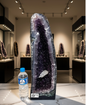 MÅNEDENS UTVALGTE / HIGH QUALITY PREMIUM BRAZILIAN AMETYST GEODE - Inntil 40% OFF + Fri Frakt - 19kg , 53x17cm - med Calcite Formasjoner