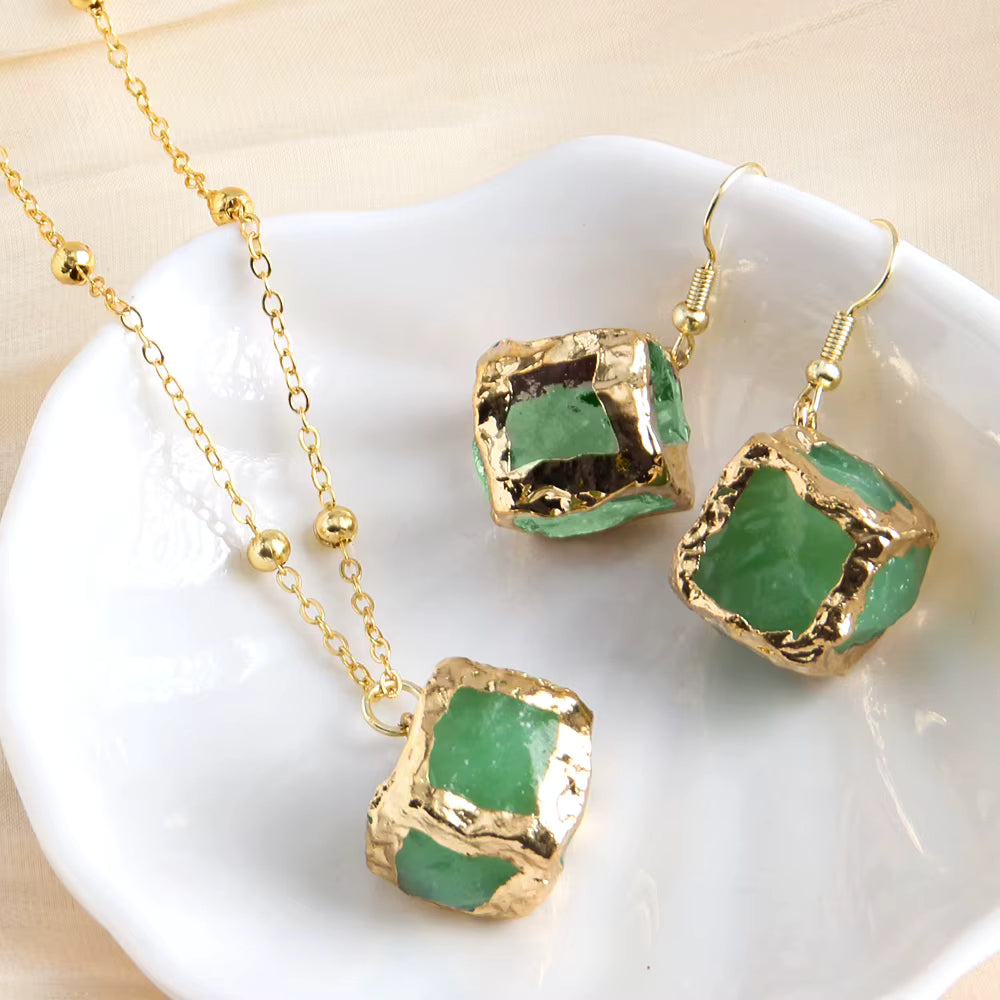Nytt Cube Stone Design Smykkesett ( Kjede, øredobber ), Green Quartz