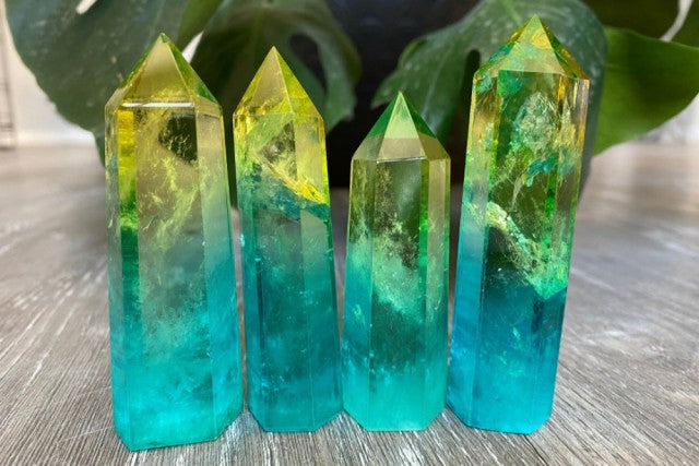 Aurakvarts TÅrnkrystall , Gul/GrønnLarge 5 - 6 cm